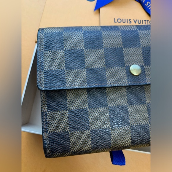 Louis VUITTON RARE Damier Ebene Mid-Wallet 🔥🔥 - Picture 5 of 17